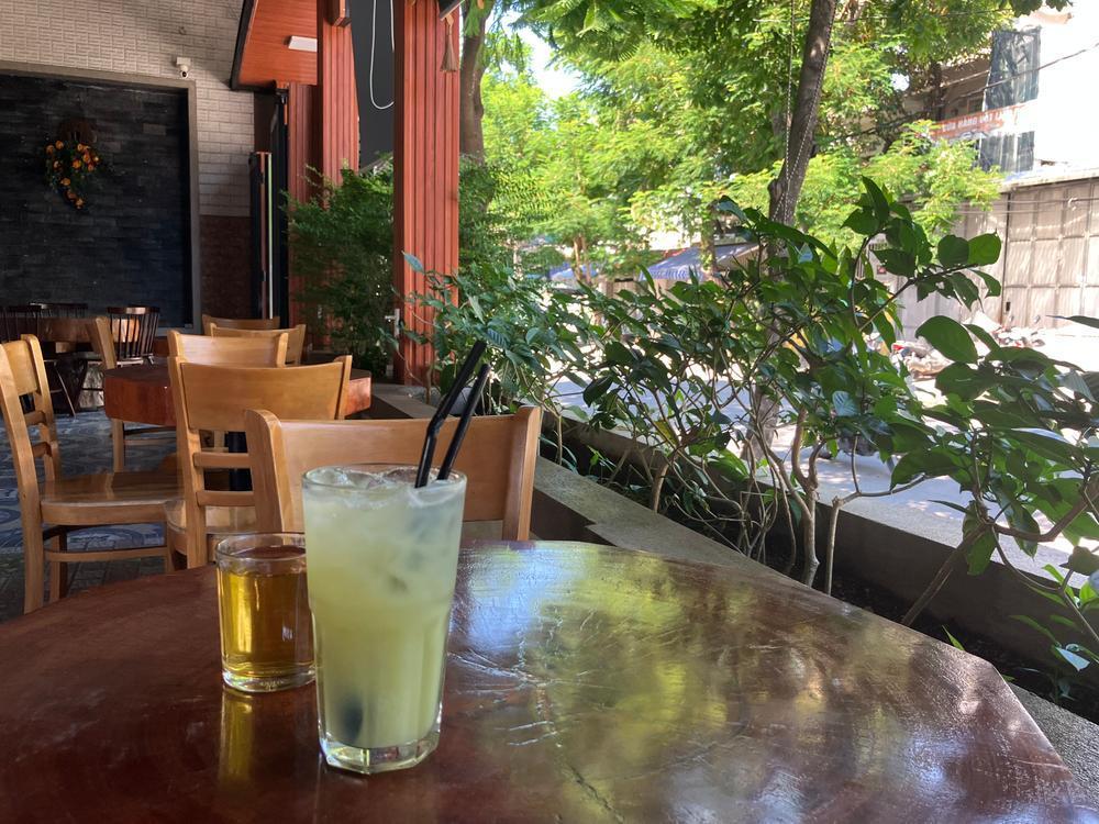 Open-air Vietnam Cafe Atmosphere